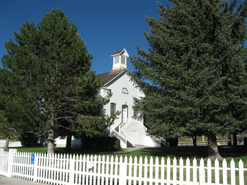 Pine-Valley-Chapel